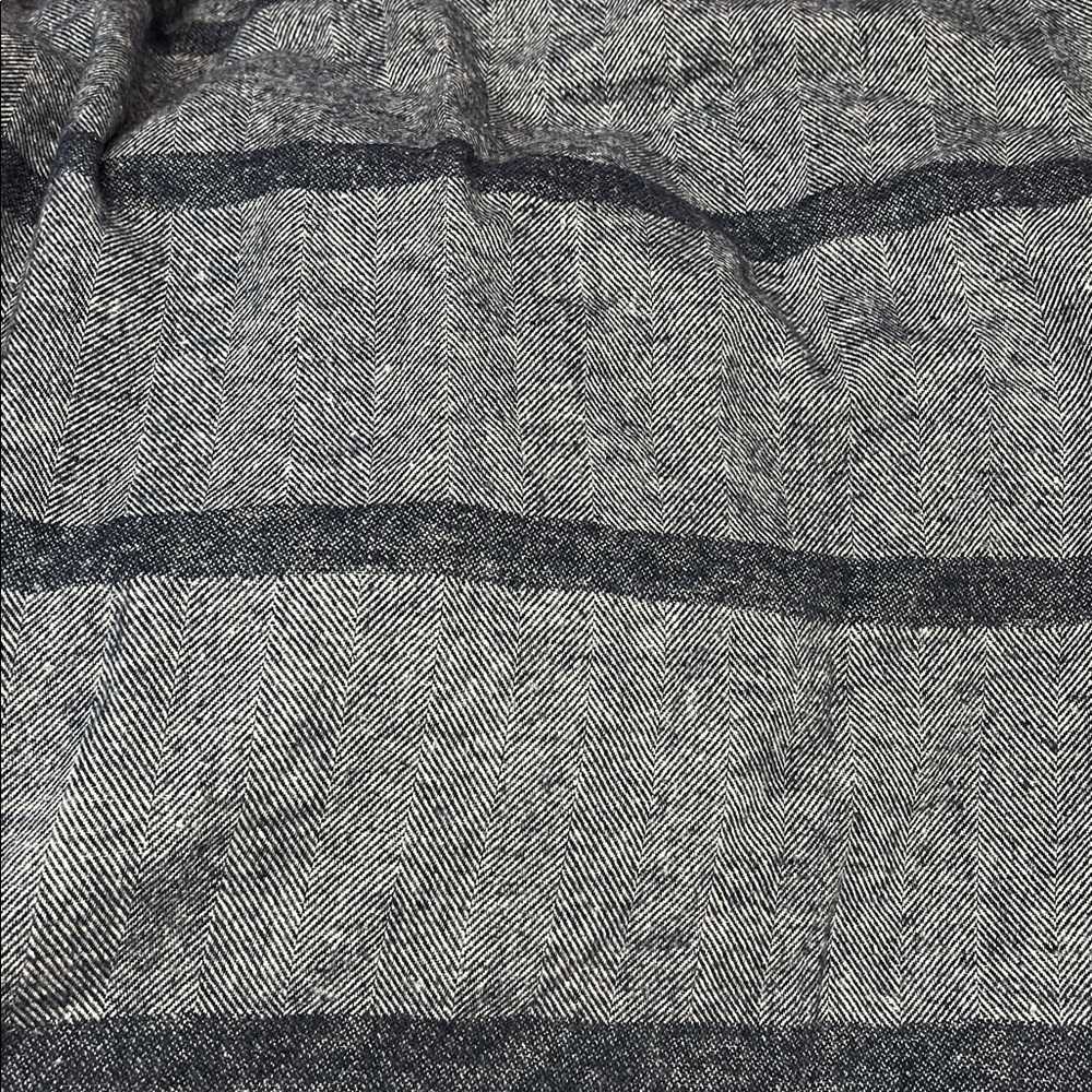 Lands Downunder Blue Throw Blanket - Picture 7 of 9